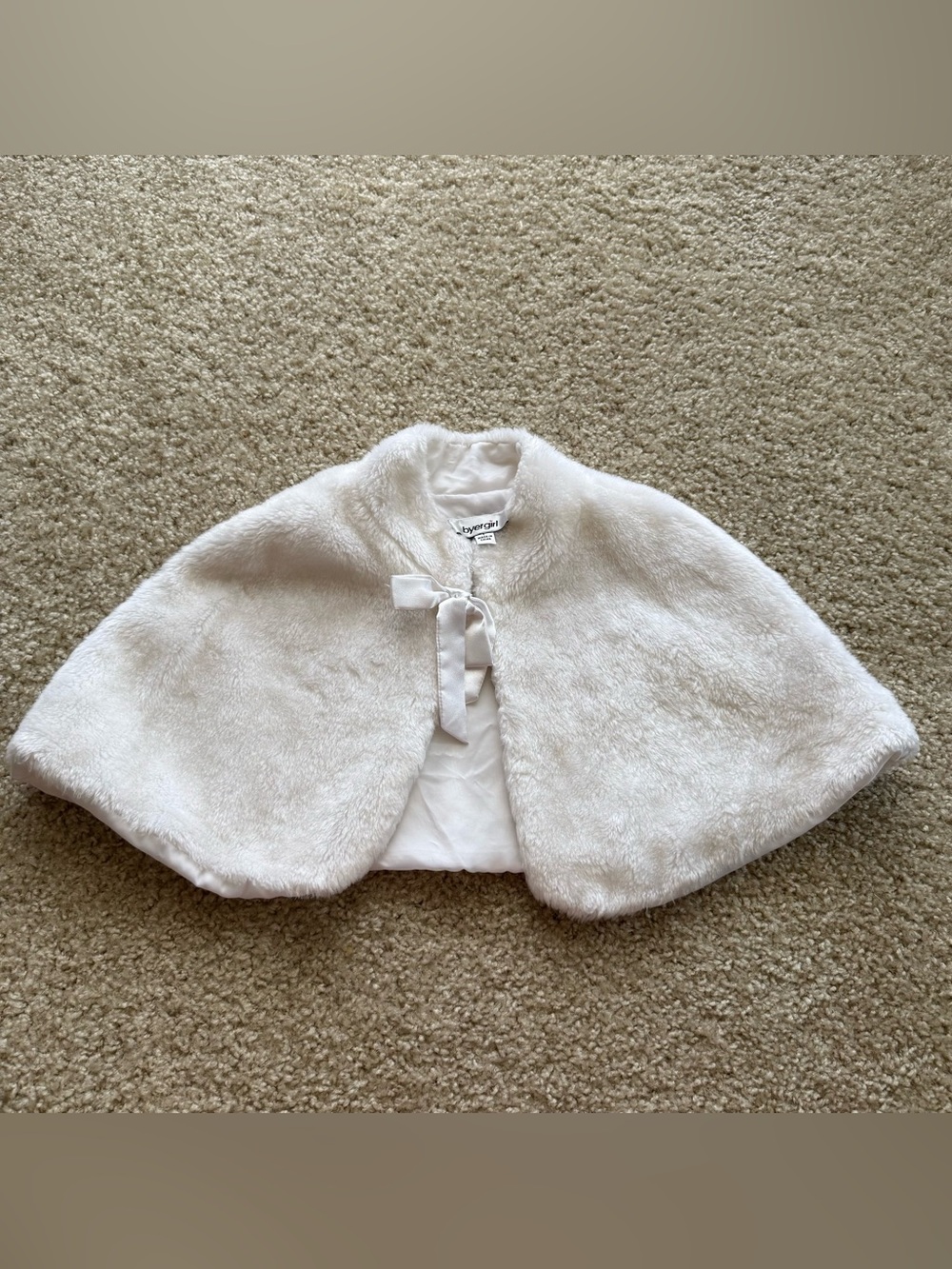 Girls Cream Faux Fur Cape with Satin Tie 6T